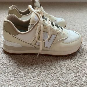 New Balance 574- M6.5/W8